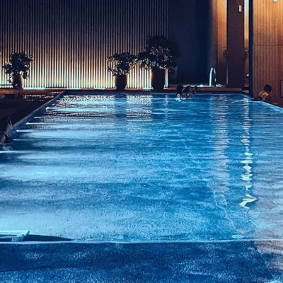 How to Create the Perfect Pool Atmosphere with Waterproof Lighting